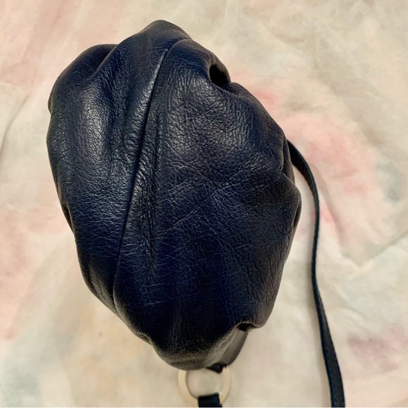 Vera Pelle Italian Leather Navy Crossbody Purse - Picture 7 of 11